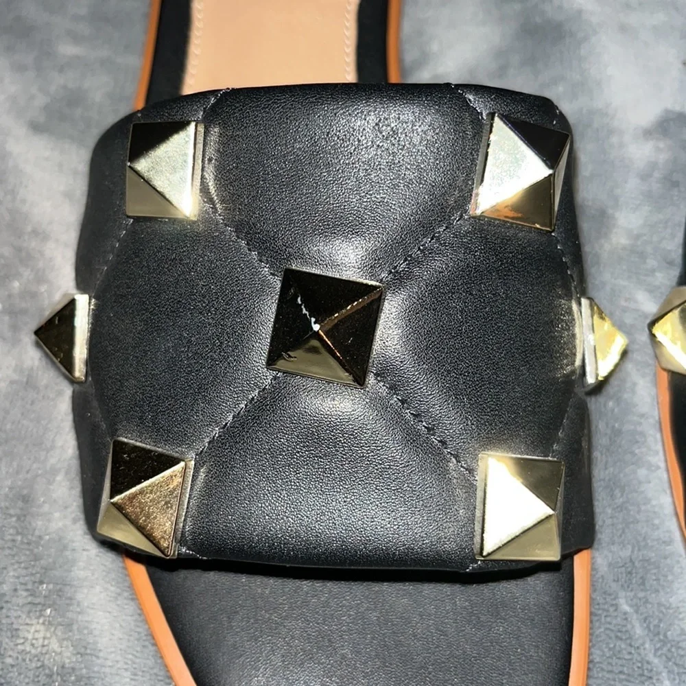 BRAND NEW Black & Gold Studded Steve Madden Sandals / Slides - Picture 11 of 12